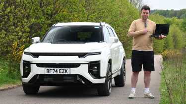 KGM Actyon K50 long-term - header with laptop